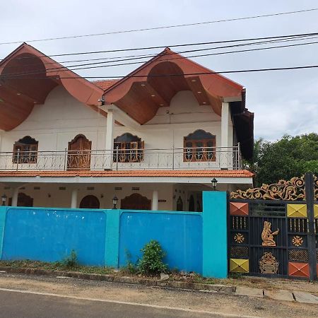 Hb Budget Rest Jaffna Exterior photo